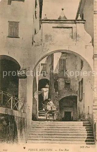 AK / Ansichtskarte Menton_Alpes_Maritimes Une Rue Menton_Alpes_Maritimes