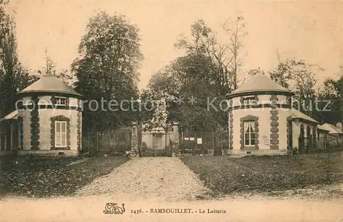 AK / Ansichtskarte Rambouillet La Laiterie Rambouillet