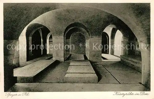 AK / Ansichtskarte Speyer_Rhein Kaisergraeber im Dom Speyer Rhein