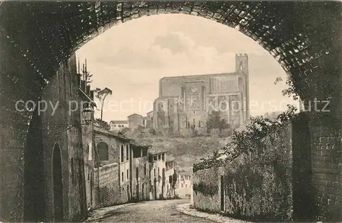 AK / Ansichtskarte Siena Arco della Costaccia e Via di Fontebranda Siena