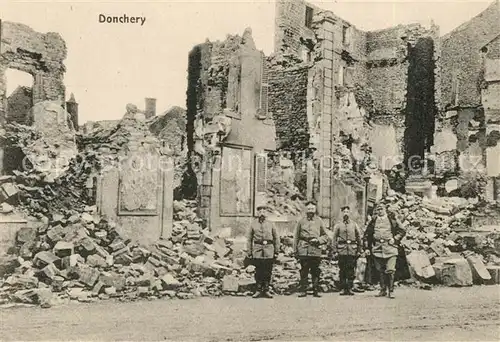 AK / Ansichtskarte Donchery Ruinen Truemmer 1. Weltkrieg Donchery