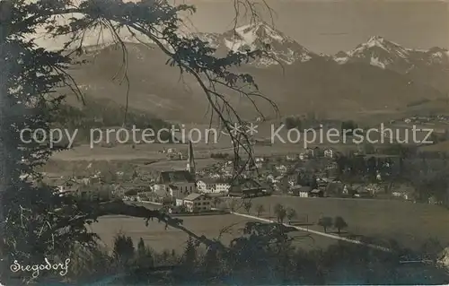 AK / Ansichtskarte Siegsdorf_Oberbayern Gesamtansicht mit Alpenpanorama Siegsdorf Oberbayern