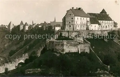 AK / Ansichtskarte Burghausen_Salzach Burg Stadtmauer Burghausen Salzach