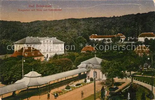 AK / Ansichtskarte Bad_Brueckenau Kurgarten mit Schlosshotel Bad_Brueckenau