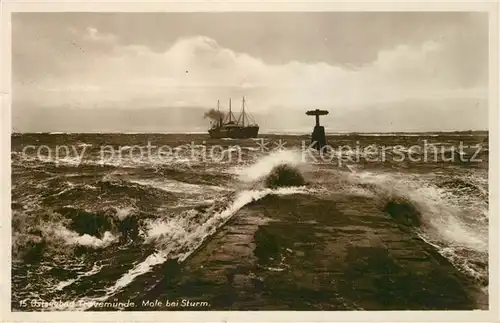 AK / Ansichtskarte Travemuende_Ostseebad Mole bei Sturm Travemuende_Ostseebad
