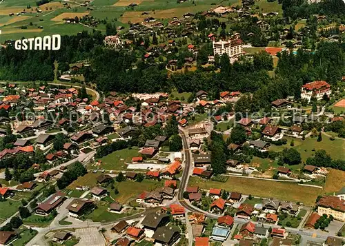 AK / Ansichtskarte Gstaad Fliegeraufnahme Gstaad