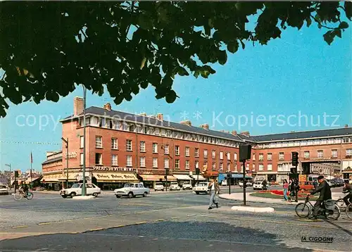 AK / Ansichtskarte Abbeville_Somme Place de Hotel de Ville Abbeville_Somme