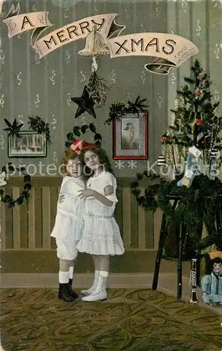 AK / Ansichtskarte Weihnachten Kinder Weihnachtsbaum Puppe Klarinette  Weihnachten