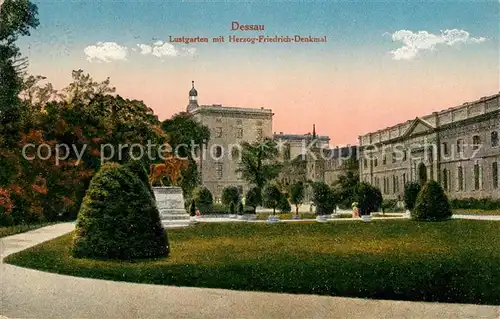 AK / Ansichtskarte Dessau Rosslau Lustgarten mit Herzog Friedrich Denkmal Dessau Rosslau