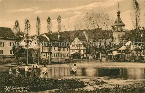 AK / Ansichtskarte Bad_Liebenzell Partie am See Angeln Blick zur Kirche Bad_Liebenzell