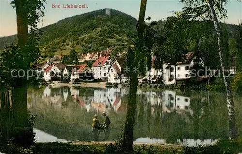 AK / Ansichtskarte Bad_Liebenzell Partie am See mit Blick zur Burg Kurort im Schwarzwald Bad_Liebenzell