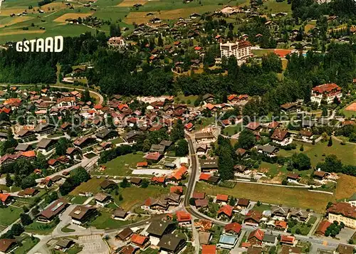 AK / Ansichtskarte Gstaad Fliegeraufnahme Gstaad
