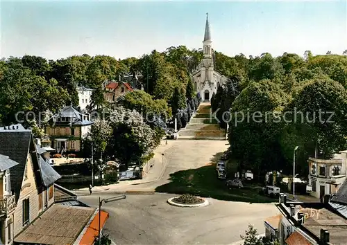 AK / Ansichtskarte Bagnoles de l_Orne Eglise Bagnoles de l_Orne