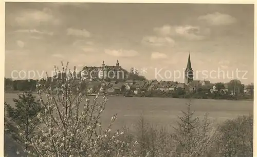 AK / Ansichtskarte Ploen_See Panorama Schloss Kirche Ploen_See