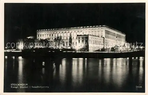 AK / Ansichtskarte Stockholm Koengliches Schloss Beleuchtung Stockholm