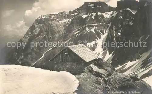 AK / Ansichtskarte Gruenhorn_GL Gruenhornhuette mit Selbsanft Gruenhorn GL