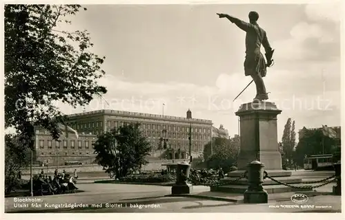 AK / Ansichtskarte Stockholm Utsikt fran Kungstradgarden med Slottet  Stockholm