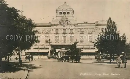 AK / Ansichtskarte Stockholm Kungl. Dram Teatern Pferdekutschen Stockholm