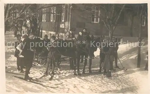 AK / Ansichtskarte Essen_Ruhr Pferdekutsche Skifahrer Essen_Ruhr