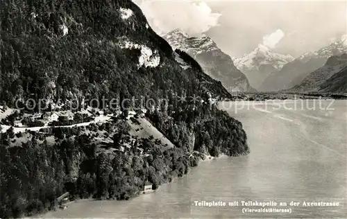 AK / Ansichtskarte Tellsplatte mit Tellskapelle an der Axenstrasse mit Vierwaldstaettersee Tellsplatte