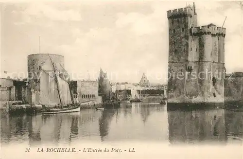 AK / Ansichtskarte La_Rochelle_Charente Maritime Entree du Port La_Rochelle