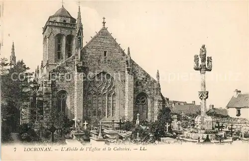 AK / Ansichtskarte Locronan Eglise et le Calvaire Locronan