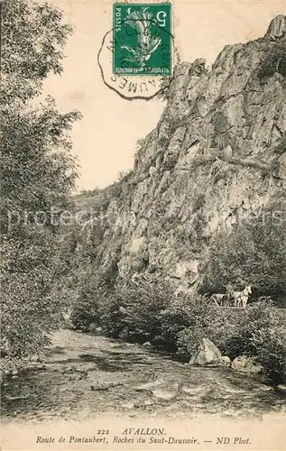 AK / Ansichtskarte Avallon Route de Pontaubert Avallon