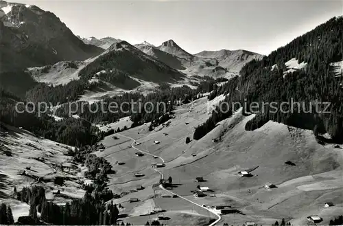 AK / Ansichtskarte Adelboden Gilbach Strasse nach Geils Hahnenmoos Weisshorn Laufbodenhorn Adelboden