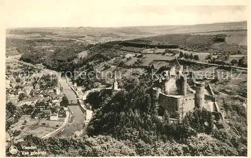AK / Ansichtskarte Vianden Vue generale aerienne Le Chateau Vianden