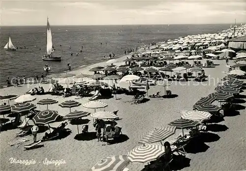 AK / Ansichtskarte Viareggio Spiaggia Strand viareggio