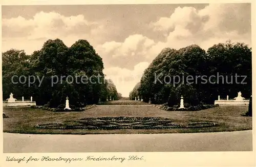 AK / Ansichtskarte Fredensborg Udsigt fra Havetrappen Fredensborg Slot Fredensborg