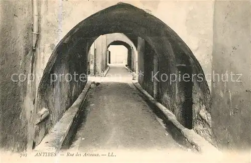 AK / Ansichtskarte Antibes_Alpes_Maritimes Rue des Arceaux Antibes_Alpes_Maritimes