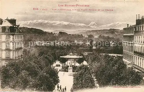 AK / Ansichtskarte Pau Vue plongeante sur la Place Royale et la Chaine des Alpes Pau