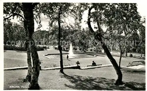 AK / Ansichtskarte Kiruna Parken Park Fontaene Kiruna