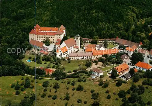 AK / Ansichtskarte Wolfegg Renaissanceschloss Pfarr und Stiftskirche Fliegeraufnahme Wolfegg