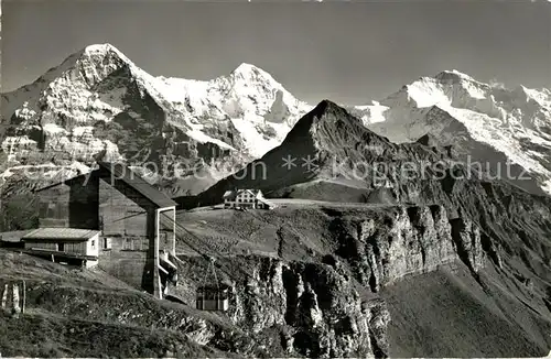 AK / Ansichtskarte Maennlichen Luftseilbahn Berggasthaus mit Eiger Moench Jungfrau Maennlichen