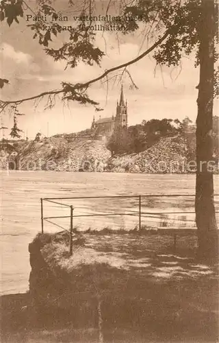 AK / Ansichtskarte Trollhaettan Parti fran vattenfallen med kyrkan Blick von den Wasserfaellen zur Kirche Trollhaettan