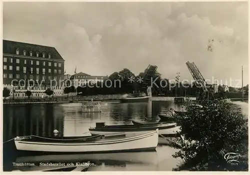 AK / Ansichtskarte Trollhaettan Stadshotellet och Klaffbron Trollhaettan