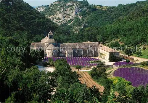 AK / Ansichtskarte Gordes Abbaye Notre Dame de Senanque Monastere cistercien Gordes
