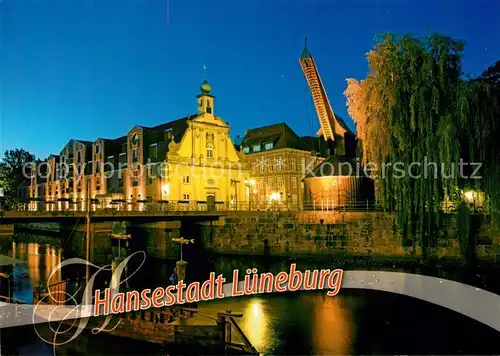 AK / Ansichtskarte Lueneburg Die Ilmenau mit Altem Kran und historischem Kaufhaus Lueneburg