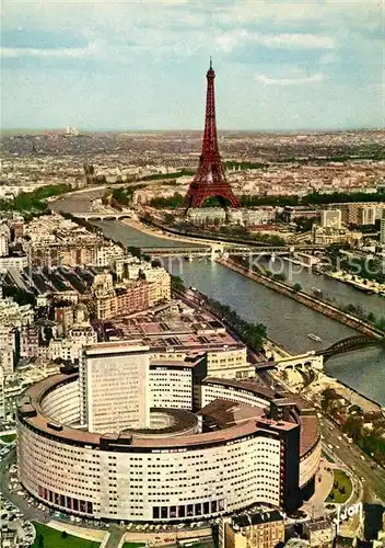 AK / Ansichtskarte Paris Fliegeraufnahme Eiffelturm Maison de Radio France Paris