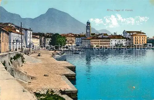 AK / Ansichtskarte Riva_Lago_di_Garda Haeuserpartie am Hafen Riva_Lago_di_Garda
