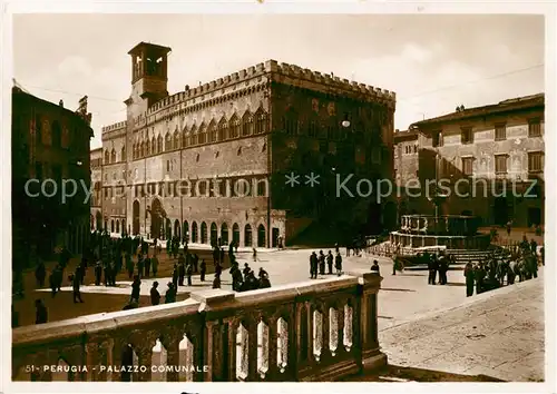 AK / Ansichtskarte Perugia Palazzo Comunale Perugia