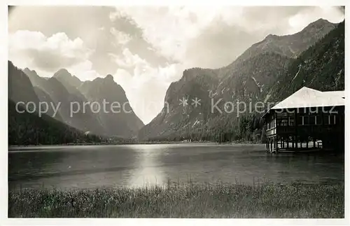AK / Ansichtskarte Dobbiaco_Pustertal_Suedtirol Lago Dolomiti Bootshaus am See Dolomiten Dobbiaco_Pustertal