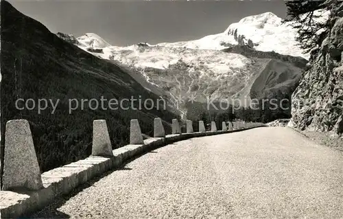 AK / Ansichtskarte Saas Fee Neue Strasse Allalinhorn Alphubel Saas Fee