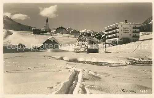 AK / Ansichtskarte Berwang_Tirol Skiparadies Wintersportplatz Hotel Winterlandschaft Alpen Berwang Tirol