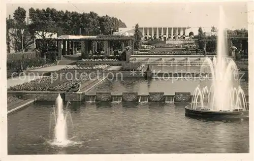 AK / Ansichtskarte Essen_Ruhr Grugapark Wasserterrassen mit Leuchtfontaene Essen_Ruhr