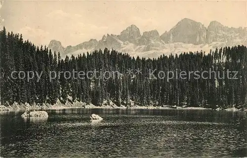 AK / Ansichtskarte Karersee_Suedtirol mit Rosengartengruppe und Karersee Hotel Karersee Suedtirol