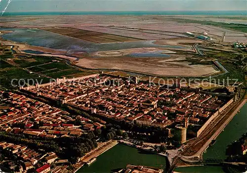 AK / Ansichtskarte Aigues Mortes_Gard Fliegeraufnahme Aigues Mortes Gard
