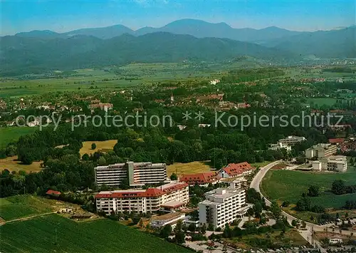 AK / Ansichtskarte Bad_Krozingen Fliegeraufnahme Reha Kliniken Sinnighofen Lazariterhof Schwarzwaldklinik Bad_Krozingen